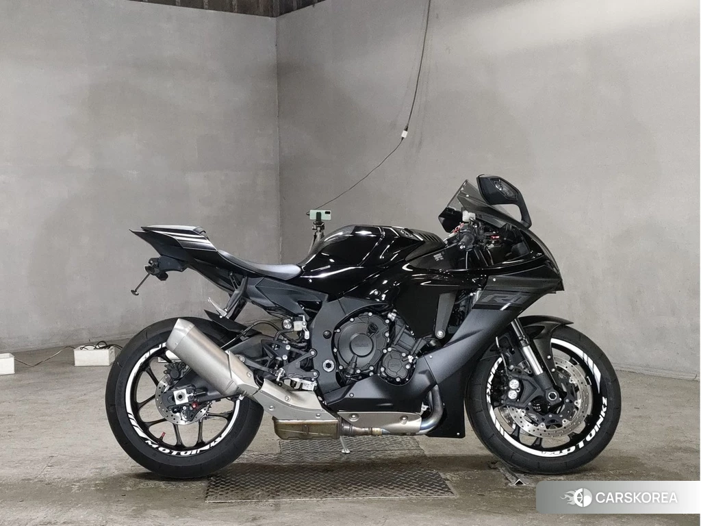 Проданный Yamaha YZF-R1 2020 из Японии