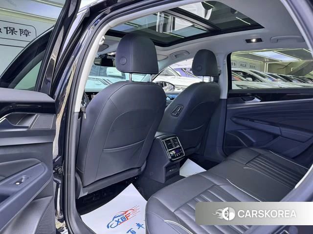Volkswagen Passat 2023 Черный из Китая
