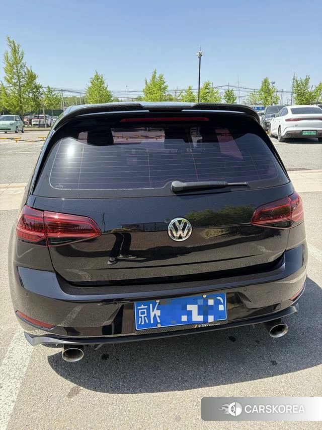 Volkswagen Golf GTI 2018 Черный из Китая