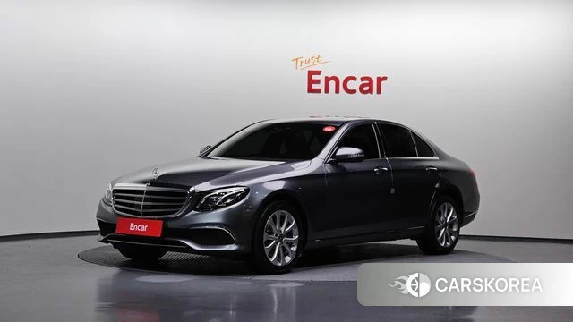 Mercedes-Benz E-Class W213 2020 Серый из Кореи