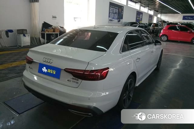 Audi A4L 2021 Белый из Китая