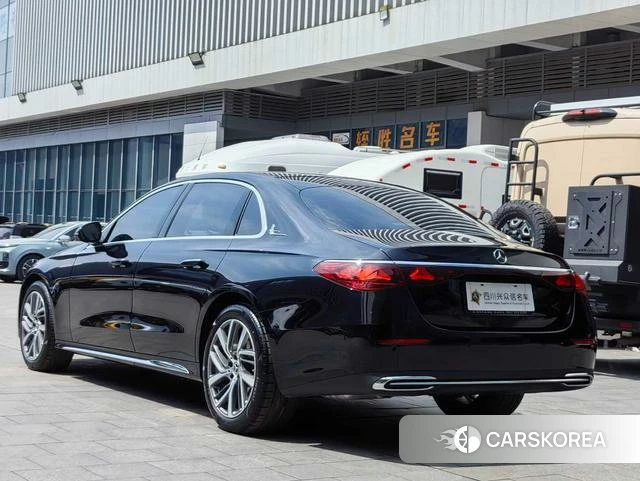Mercedes-Benz E-class 2024 Черный из Китая