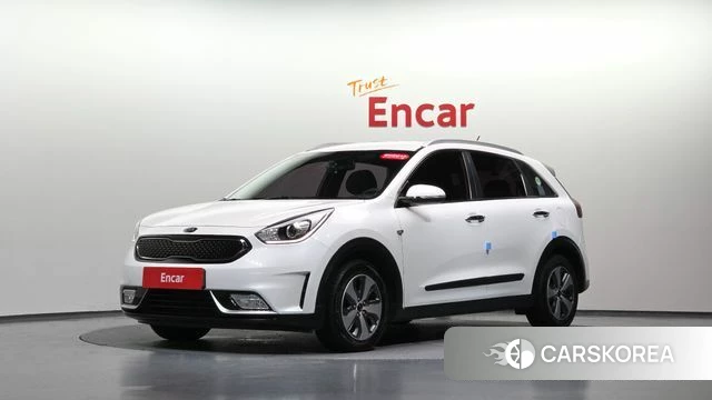 Kia Niro 2018 Белый из Кореи