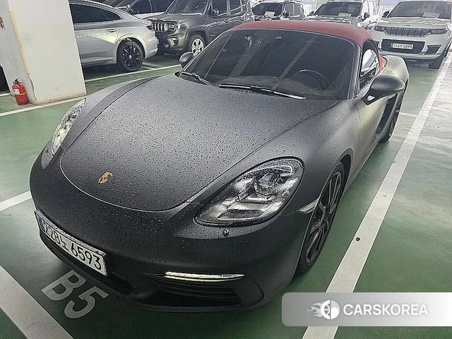 Porsche 718 Boxster 2018 Черный из Кореи