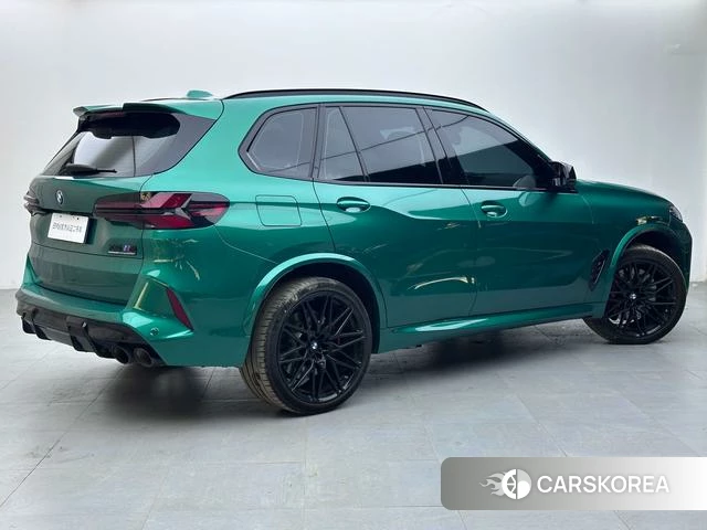 BMW X5 M 2024 Зеленый из Китая