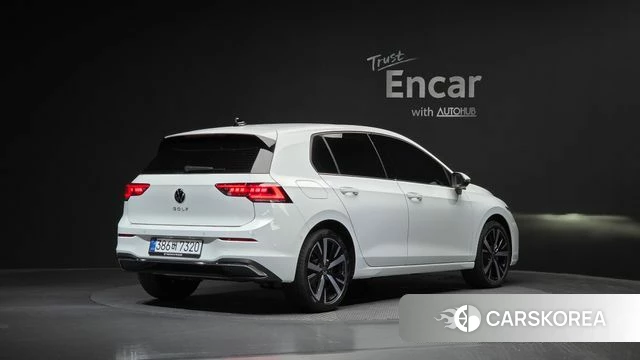 Volkswagen Golf 8th Generation 2026 Белый из Кореи