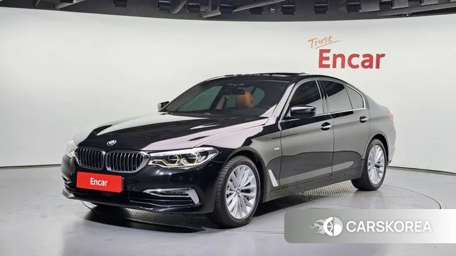 BMW 5 Series (G30) 2018 Черный из Кореи