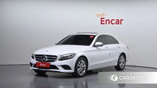 Mercedes-Benz C-Class W205 2020 Белый из Кореи