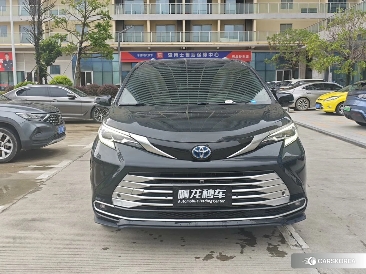 Toyota Saina 2021 Черный из Китая