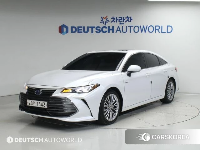 Toyota Avalon 5th Generation 2018 Белый из Кореи