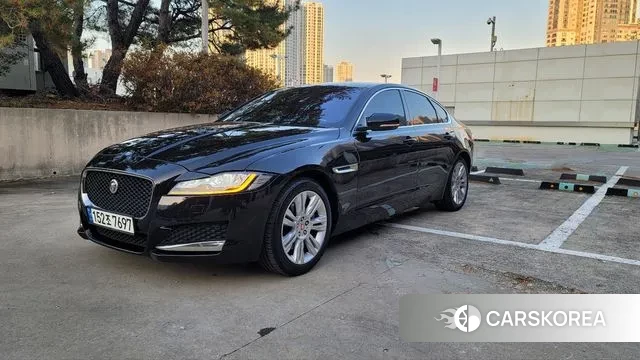 Jaguar XF (X260) 2018 Черный из Кореи