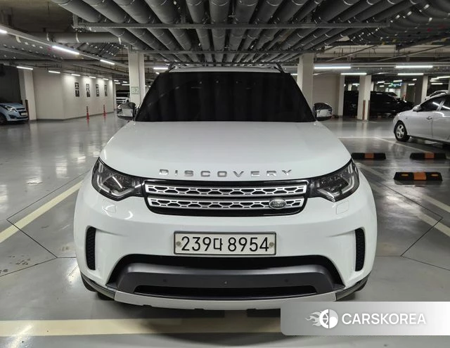 Land Rover Discovery 5 2019 Белый из Кореи