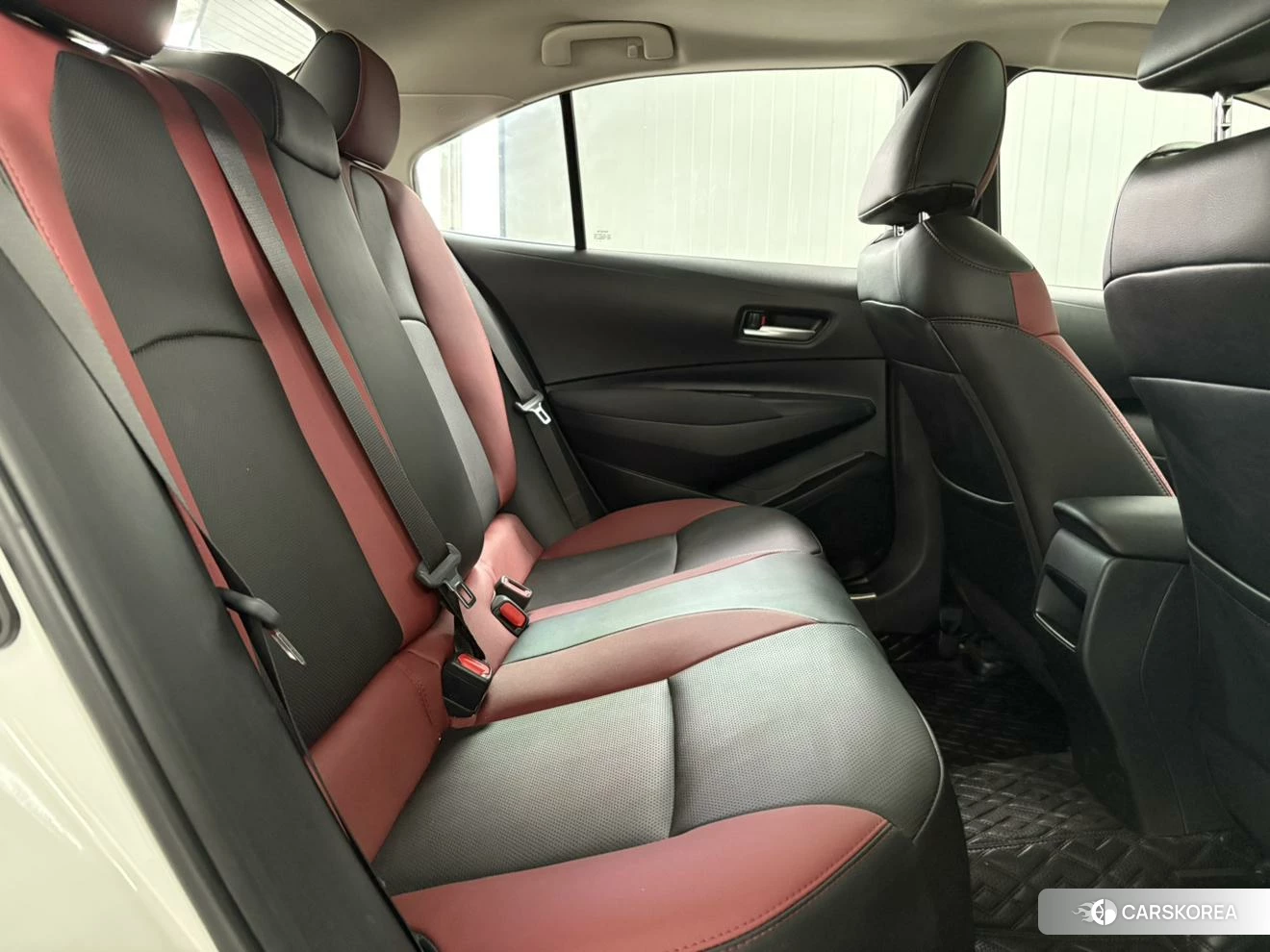 Toyota Corolla 2021 Белый из Китая