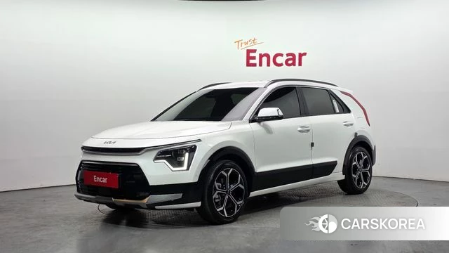 Kia Di Ol Nu Niro 2025 Белый из Кореи