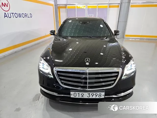 Mercedes-Benz S-Class W222 2019 Черный из Кореи