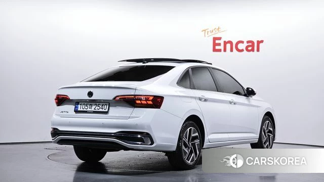 Volkswagen 7th Generation of Jetta 2023 Белый из Кореи