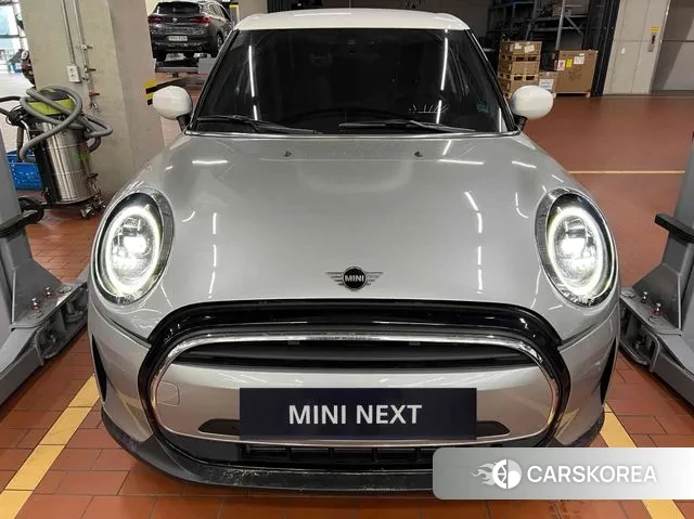 Mini Cooper 2024 Серебряный из Кореи