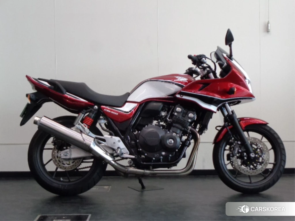 Проданный Honda CB400SF BOLDOR ABS 2022 из Японии
