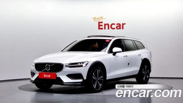Volvo V60 Cross-Country 2nd Generation id 2881176 из Кореи