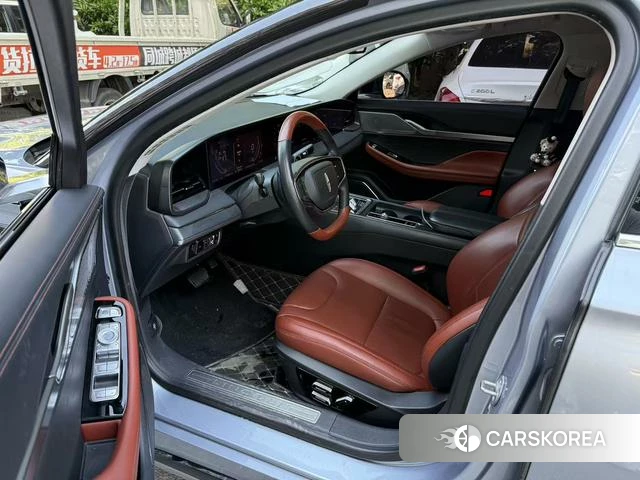 Lincoln Z 2022 Серебристо-серый из Китая