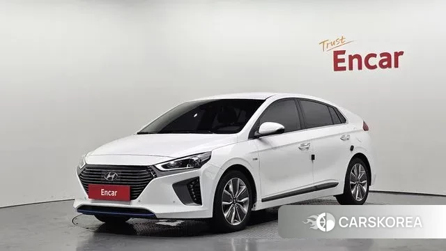 Hyundai Ionic Hybrid 2018 Белый из Кореи