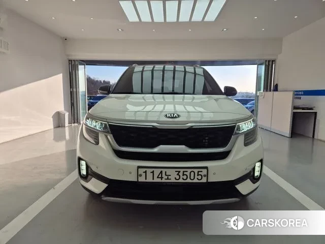 Kia Seltos 2020 Белый из Кореи