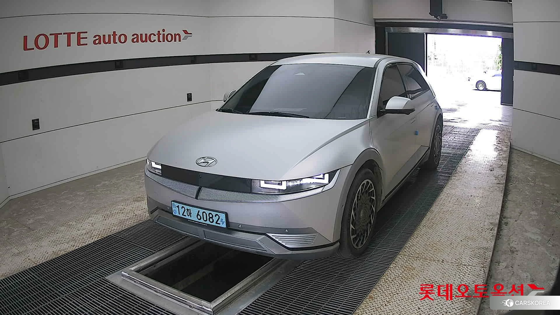 Hyundai IONIQ 5 2022 Gravity Gold Mat из Кореи