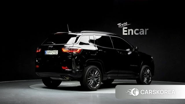 Jeep Compass 2nd Generation 2022 Черный из Кореи