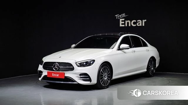 Mercedes-Benz E-Class W213 2021 Белый из Кореи
