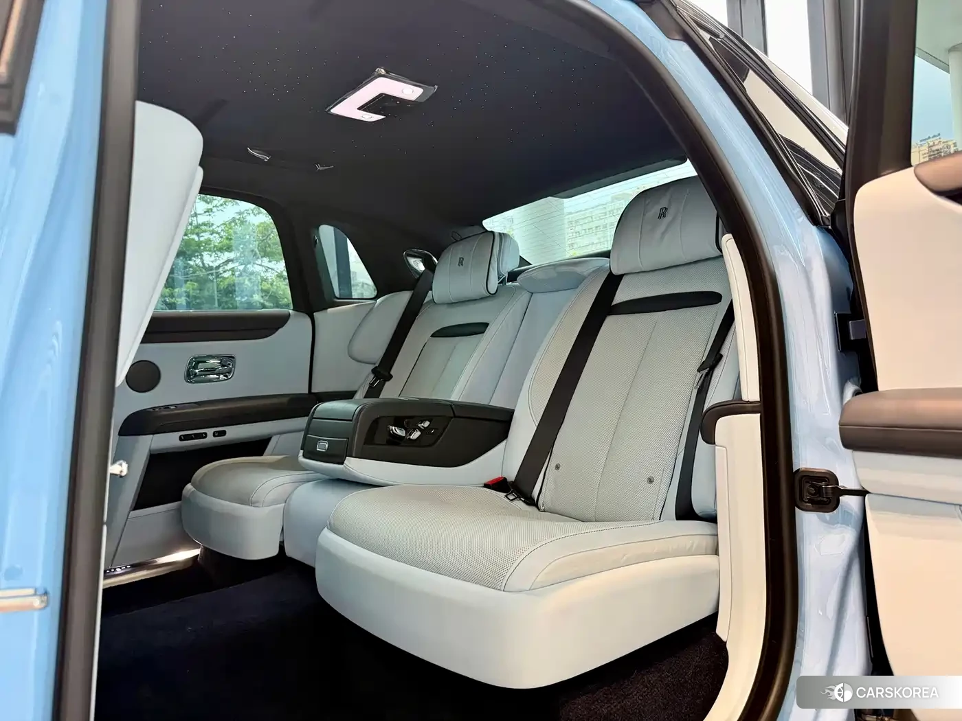 Rolls-Royce Gust 2021 Синий из Китая