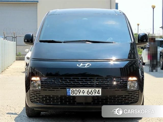Hyundai Staria 2022 Черный из Кореи
