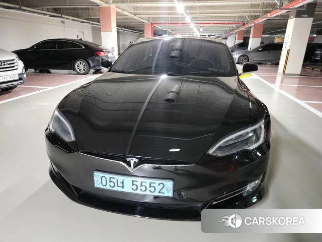 Tesla Model S 2018 Черный из Кореи