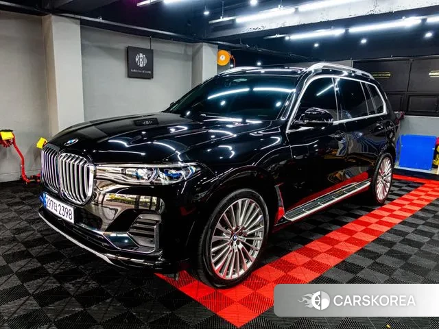 BMW X7 (G07) 2020 Черный из Кореи