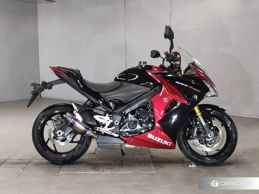 Проданный Suzuki GSX-S1000F 2015 из Японии