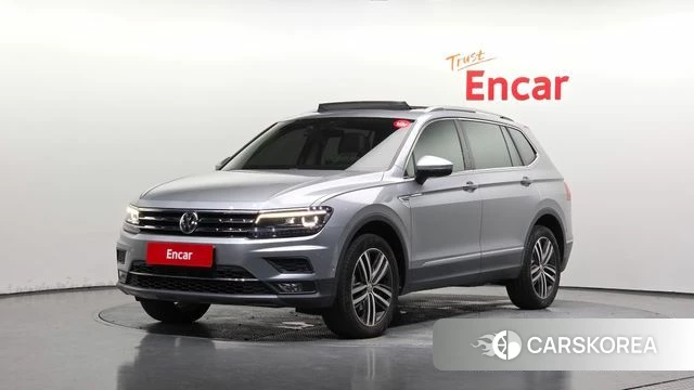 Volkswagen Tiguan Allspace 2020 Серебристо-серый из Кореи
