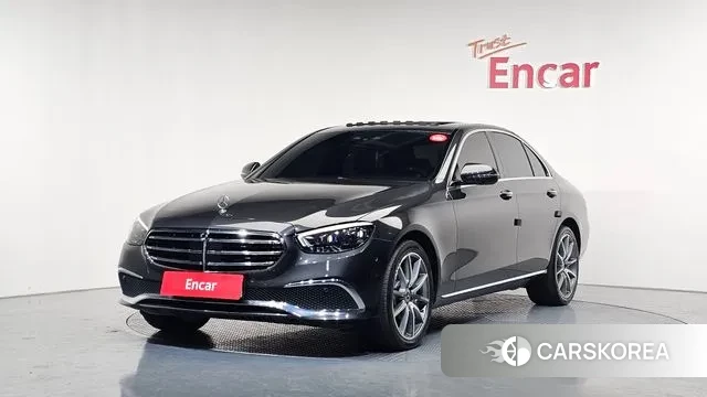 Mercedes-Benz E-Class W213 2022 Серый из Кореи