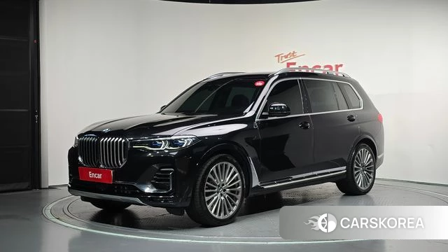 BMW X7 (G07) 2021 Черный из Кореи
