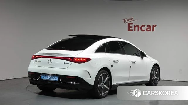 Mercedes-Benz EQE V295 2023 Белый из Кореи