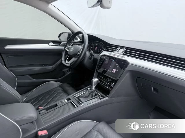 Volkswagen Magotan PHEV 2024 Черный из Китая