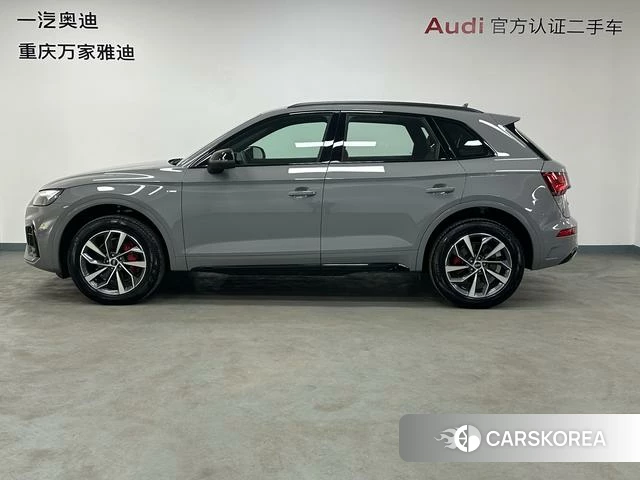 Audi Q5L 2025 Темно-серый из Китая