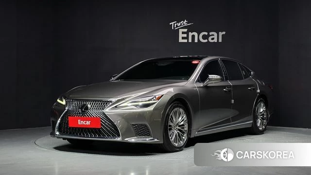 Lexus LS500 5th generation 2021 Песочный из Кореи