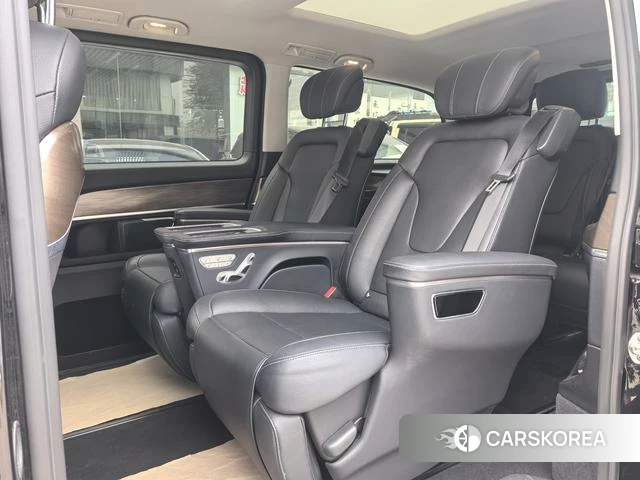 Mercedes-Benz V-class 2022 Черный из Китая
