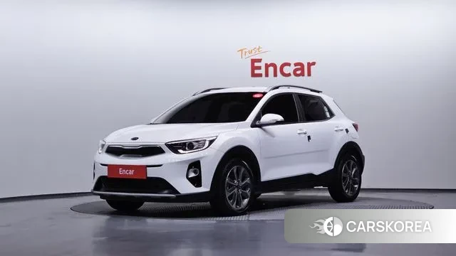 Kia Stonic 2019 Белый из Кореи