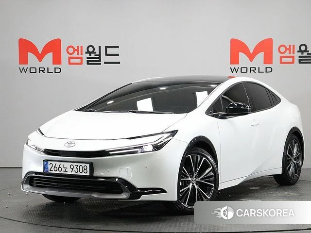 Toyota Prius 5th Generation 2025 Белый из Кореи