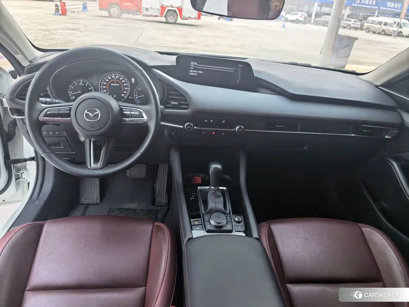 Mazda 3 2024 Белый из Китая
