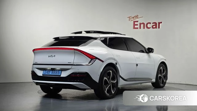Kia EV6 2023 Белый из Кореи