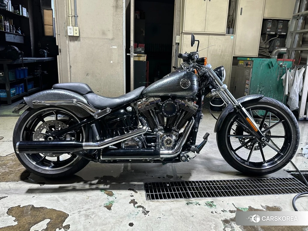 Проданный Harley-Davidson Softail Breakout FXSB 2014 из Японии, фото 2