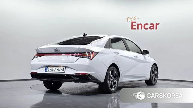 Hyundai Avante (CN7) 2021 Белый из Кореи