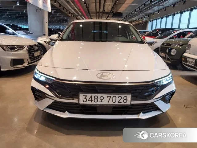 Hyundai The New Avante (CN7) 2023 Белый из Кореи