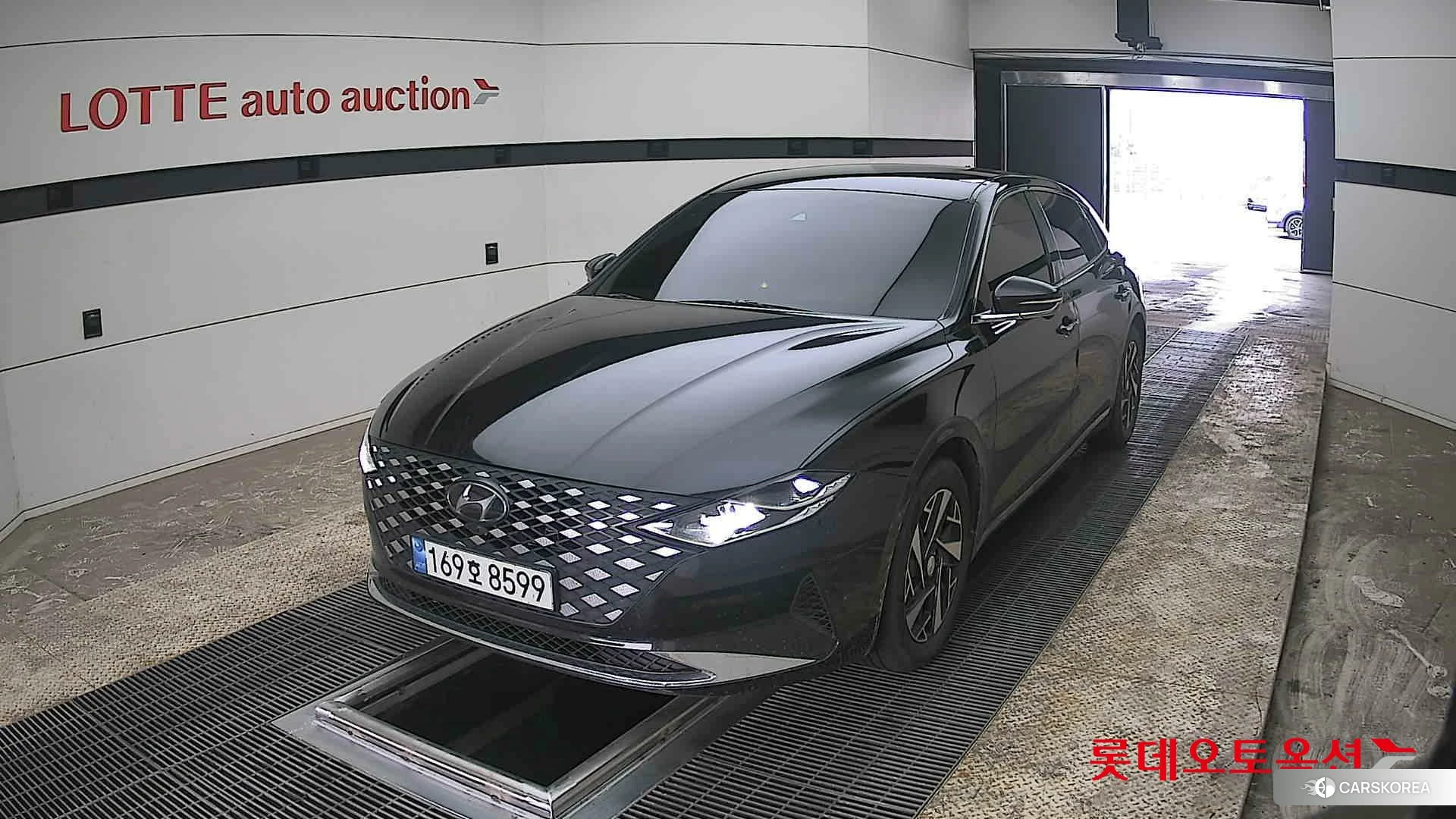 Hyundai Grandeur Hybrid 2022 Midnight Black Pearl из Кореи